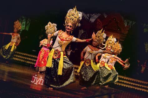 thai folk dance by jyh on DeviantArt