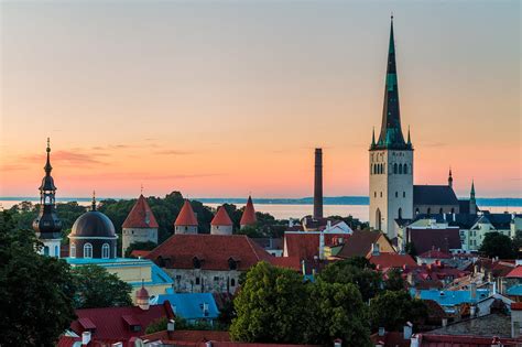 Tallinn Skyline | Golden light from the sunset streak across… | Flickr