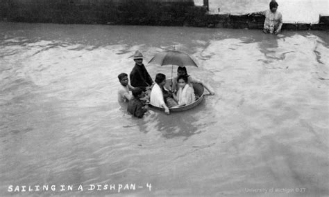 Look: Photos of Old Manila submerged in flood • PhilSTAR Life