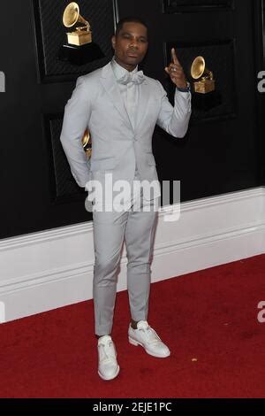 Kirk Franklin arrives at the 62nd Annual Grammy Awards red carpet held ...