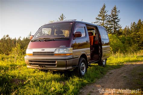 1992 TOYOTA HiAce Super Custom 4wd Van — Vanlife Northwest