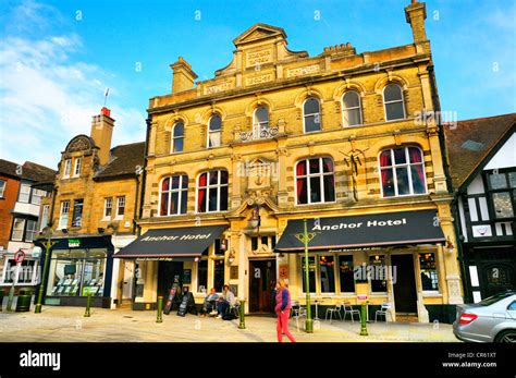 Horsham west sussex hi-res stock photography and images - Alamy