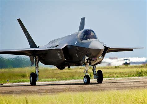 I Went to ‘War’ Against America's F-22 and F-35 Stealth Fighters (And Lost) | The National Interest