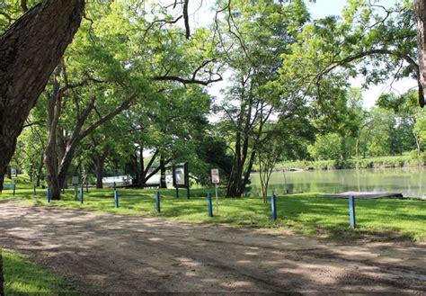 River Shade RV Park - Seguin, TX - RV Parks - RVPoints.com