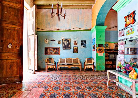 Photographing the disappearing homes of Castro's Cuba | La havane ...