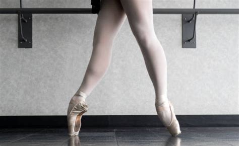 What Is A Ballet Relevé? How To Do A Relevé In Ballet? - City Dance Studios