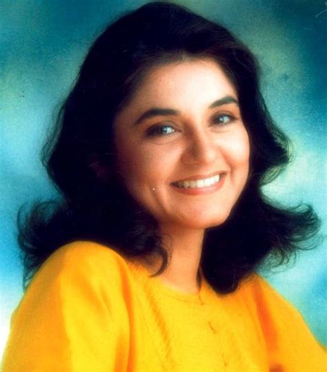 Maneka Gandhi Age, Caste, Family, Husband, Biography & More » StarsUnfolded