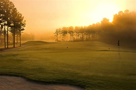 Download Man Made Golf Course HD Wallpaper