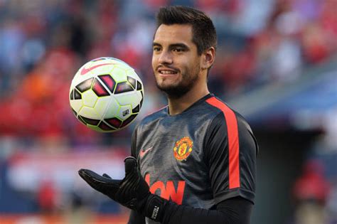 New Manchester United keeper Sergio Romero insists: I'm here to win ...