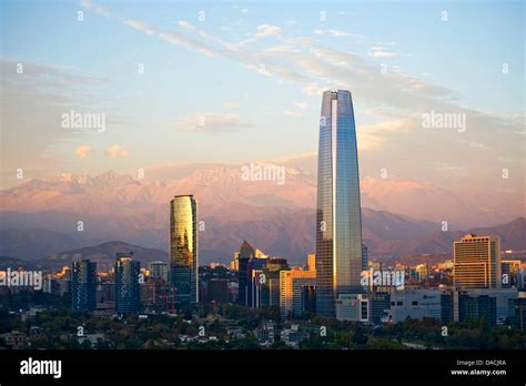 Santiago chile skyline hi-res stock photography and images - Alamy