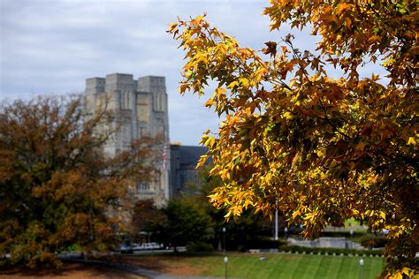 Virginia Tech | Fall colors adorn the Blacksburg campus on O… | Flickr