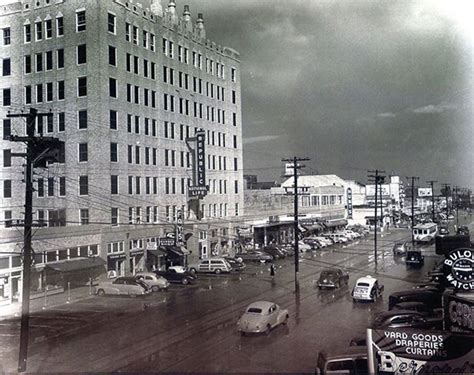 Shopping on the boulevard: When Oak Cliff had department stores | Oak Cliff | Dallas skyline ...