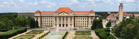 University of Debrecen Main Building | Sightseeing | Debrecen