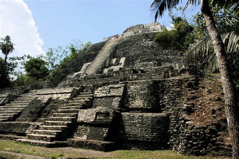 Lamanai, Belize: One Of The Largest And Oldest Maya Cities Dated To 1500 BC - Ancient Pages