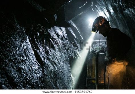 23.528 Coal Workers Images, Stock Photos & Vectors | Shutterstock