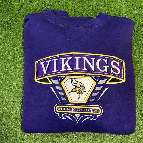 Vintage Purple Minnesota Vikings Crewneck Size... - Depop