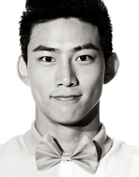 2PM Taecyeon Updates Fans "I'm Okay Now," Leaving the Hospital | KpopStarz