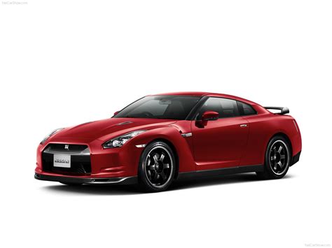 NISSAN SKYLINE GTR WALLPAPER : Free Car Wallpaper 4U