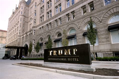 Trump name seen as stigma for new D.C. hotel - Chicago Tribune