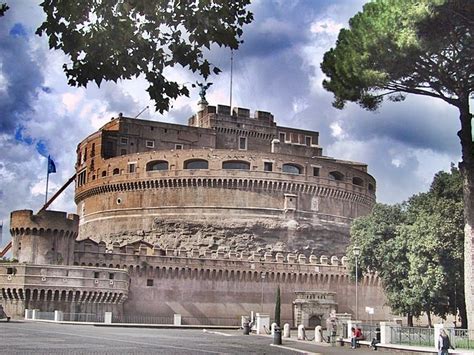 Castel Sant'Angelo - Hadrian's Mausoleum - Archaeology Travel