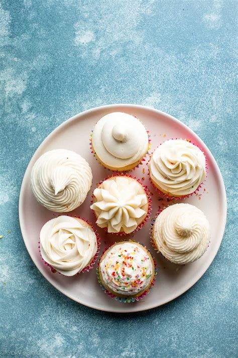 5 Easy Piping Tips (Video) - Sally's Baking Addiction