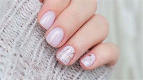 Jelly glam nails, 4 diseños de uñas pensados para iluminar tus manos | El Colectivo