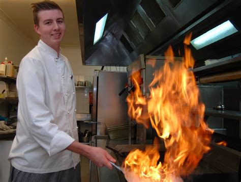 Moutains apprentice chef to cook with Jamie Oliver | Blue Mountains ...