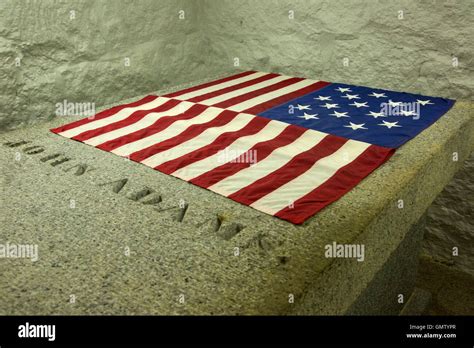 John adams grave hi-res stock photography and images - Alamy