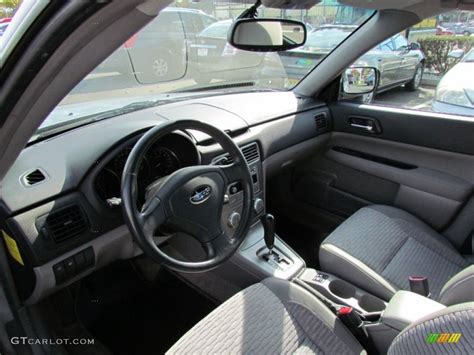 2005 Subaru Forester 2.5 XS interior Photo #56032644 | GTCarLot.com