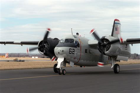 Grumman C-1 Trader | Us navy aircraft, Reconnaissance aircraft, Fighter ...