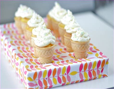 Ice Cream Cone Holder Diy - All About Candy #JnPbmk4A89 | Ice cream cone cake, Ice cream cone ...