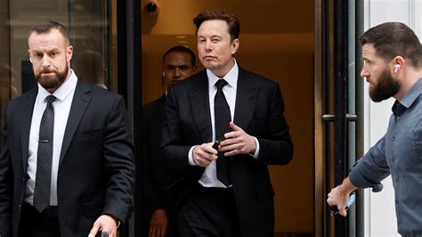 Judge Hears Arguments in Suit Over Musk’s Tesla Pay - The New York Times