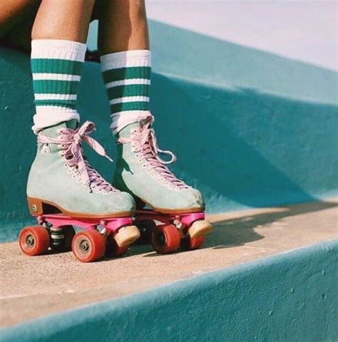 Pin by Konstantina on KO.KO.MO | Retro roller skates, Roller skates vintage, Roller skates