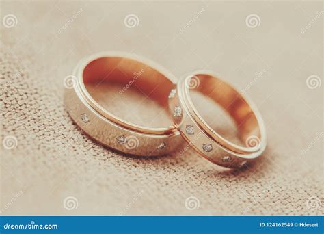 Wedding Rings For Both Bride And Groom - Wedding Rings Sets Ideas