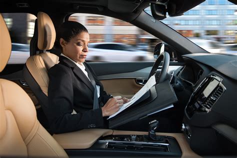 Volvo Showcases Auto-Pilot Feature that Takes Over when You Don’t Feel Like Driving - autoevolution