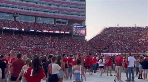 Volleyball Day sets record for attendance at women's sports event