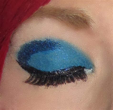 Punky Little DIYer: Makeup Monday ~ Blue Glitter Eye Shadow