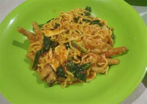 Resep Seblak Mie Goreng Ceker oleh Mamak Zhia - Cookpad