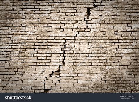 Cracked Brick Wall Stock Photo 196241801 - Shutterstock