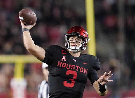 University of Houston football: Assessing the quarterbacks