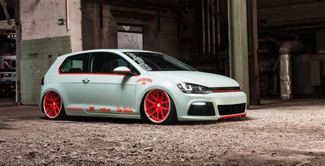 MK7 Golf R with a Glow in the dark wrap and Orange wheels | VW and Audi Awesome Pictures ...