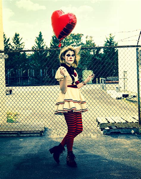 Pennywise Cosplay - Vince Robertson | Art & Photography Portfolio