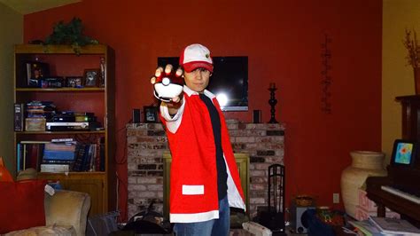 Pokemon Trainer Red Cosplay | hXcHector.com