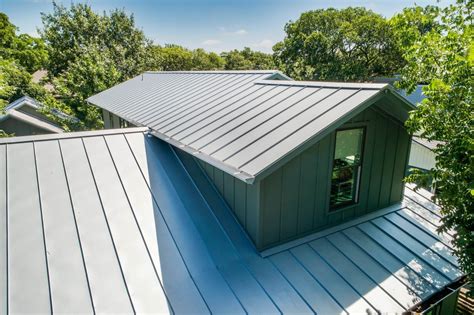 Benefits of Metal Roofing: 7 Reasons Why It's Everyone First Choice