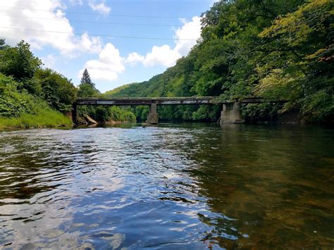 Went tubing with my family on the New River today (Todd, NC) : r ...