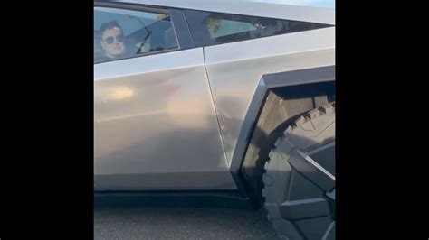 Elon Musk spotted driving the Cybertruck recording an episode of Jay ...