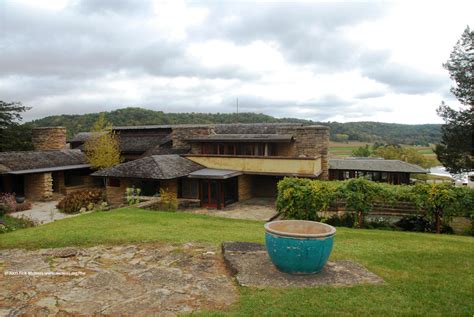 Frank Lloyd Wright Prairie School Architecture - Taliesin East, Spring ...