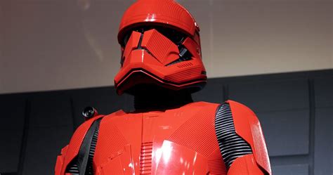 Rise of Skywalker Sith Trooper Unveiled at Comic-Con