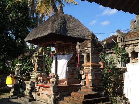 Hindu Shrine, Ubud, Central Bali, Indonesia Stock Image - Image of indonesia, basrelief: 51393607