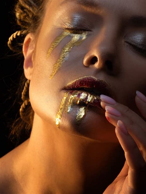 Gold on the Skin, Face Art and Creative Makeup, Gold As Tears and Blood ...